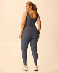 Calça Legging Feminina Plus Size Esportiva Em Malha Com Proteção UV50+ Malwee Active (CINZA) — foto 5