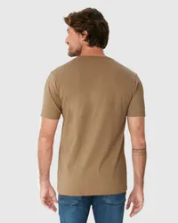 Camiseta Regular Abraco (Marrom Claro) — foto 5