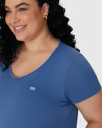 Blusa Feminina Plus Size Esportiva Mullet Em Malha Microfuros Dry Malwee Active (AZUL) — foto 3