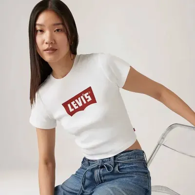 Levi's Camiseta Essential Sporty (Branca)