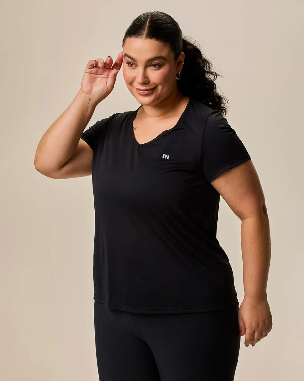 Blusa Feminina Plus Size Esportiva Mullet Em Malha Microfuros Dry Malwee Active (PRETA) G2
