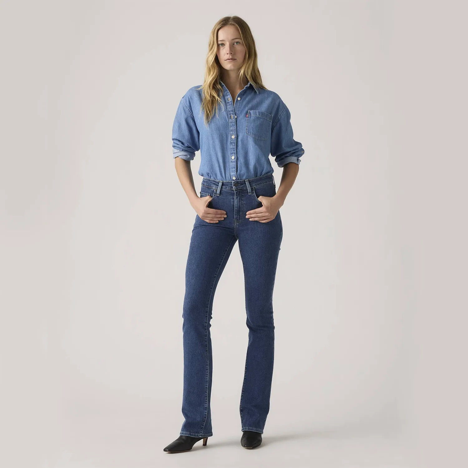 Calça Jeans Levi's 725 High Rise Bootcut